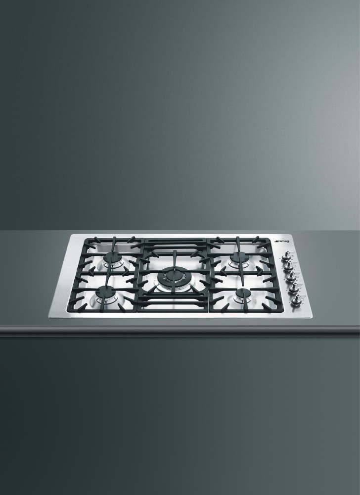 Smeg PGFU36X 36 Inch Gas Cooktop with 5 Sealed Burners, 13700 BTU Super