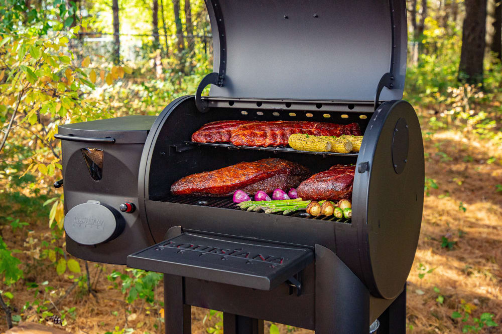 Louisiana Grills 10595 47 Inch Freestanding Smart Wood Pellet