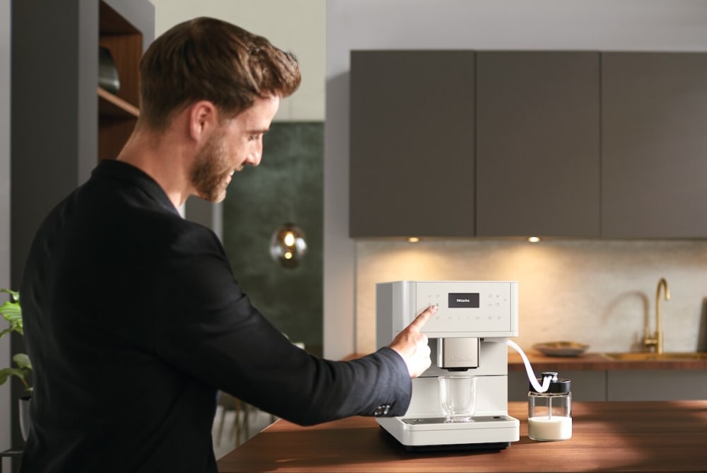 ミル様 Miele - CM 6160 MilkPerfection Obsidian black – Coffee Machines