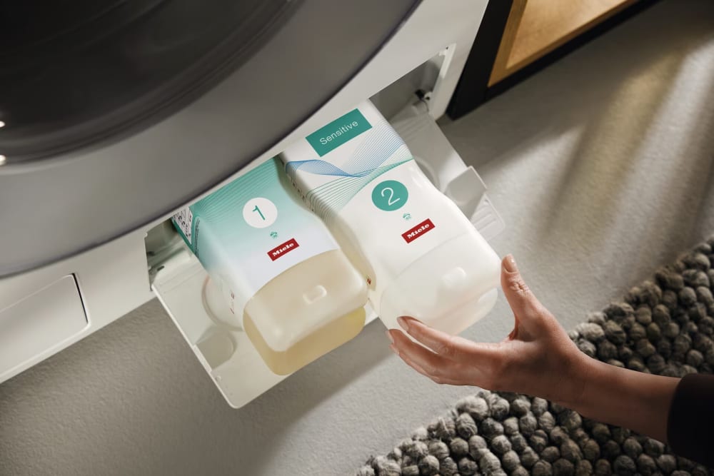 Miele 11716960 2 Components Detergents for Whites, Colors, and