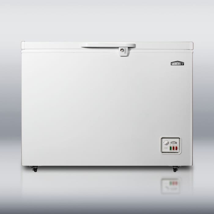 Summit CF11ES 10.6 cu. ft. Chest Freezer with Wire Basket