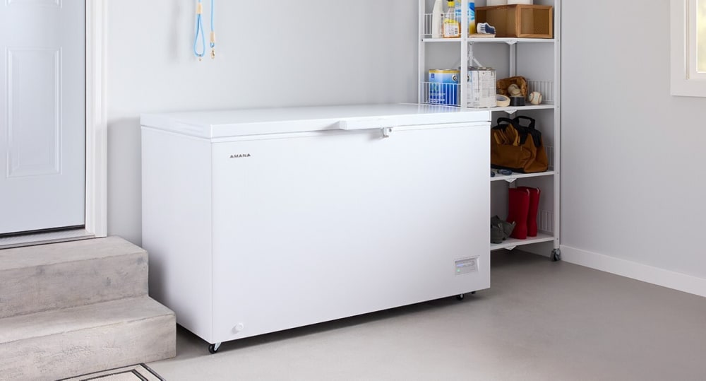 アサヒページ Amana AZCC2316TW 56 Inch Freestanding Convertible Chest Freezer