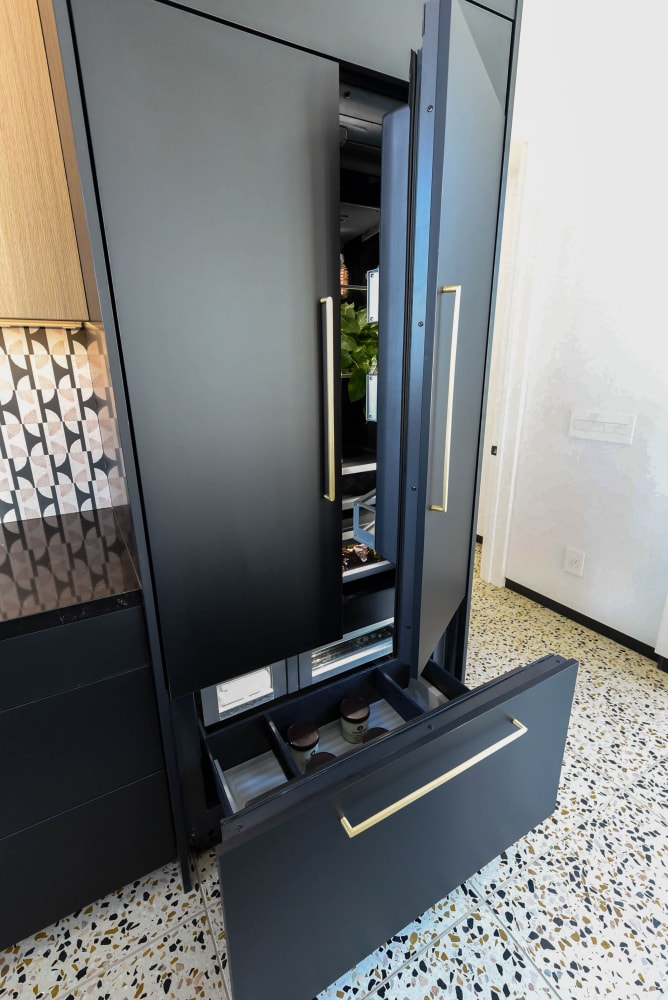 Jennair Jf42nxfxde 42 Inch Panel Ready Built In French Door Refrigerator With 24 17 Cu Ft Total Capacity Filtered Automatic Ice Maker Fresh Flow Air Filter Twinfresh Climate Control System Theater Led Lighting Touch