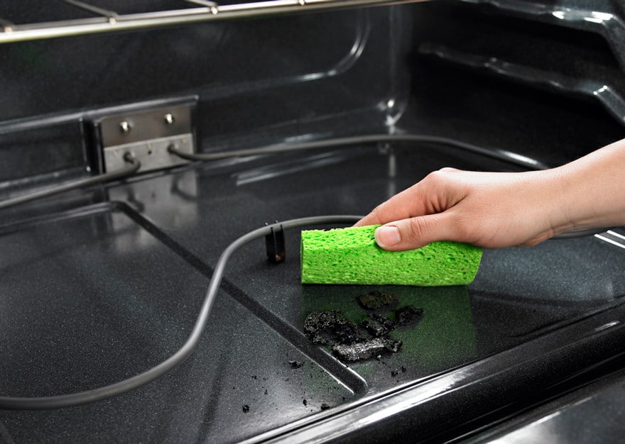 Amana AER5523XAW 30 Inch Freestanding Electric Range with 4 Coil