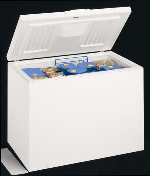 Whirlpool EH150FXMQ 46 Inch Chest Freezer w/ 14.8 Cu. Ft. Capacity 