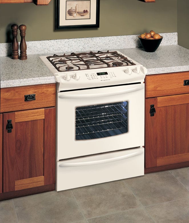 Frigidaire GLGS389FQ 30 Inch SlideIn Gas Range with 4 Sealed Burners