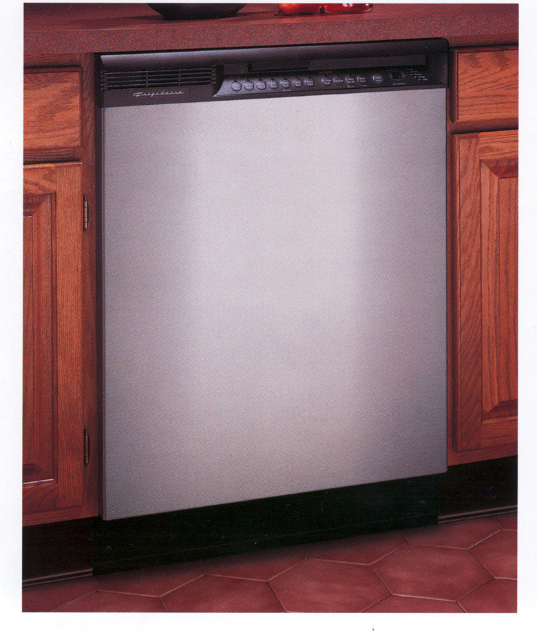 Frigidaire GSB5712BC 24 Inch BuiltIn Dishwasher w Easy Clean Touch