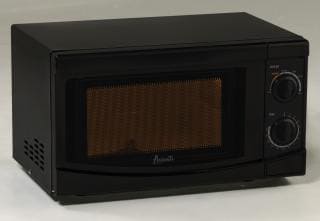 Avanti MO7082MB 0.7 cu. ft. Countertop Microwave Oven with 700 Cooking