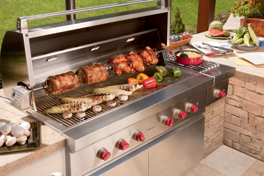 Reisbureau een keer Authenticatie Wolf OG54 54 Inch Built-in Gas Grill with 25,500 BTU Burners, Infrared Sear  Burner, Infrared Rotisserie, Ceramic Briquettes, Stainless Steel Grates and  Warming Rack: Natural Gas