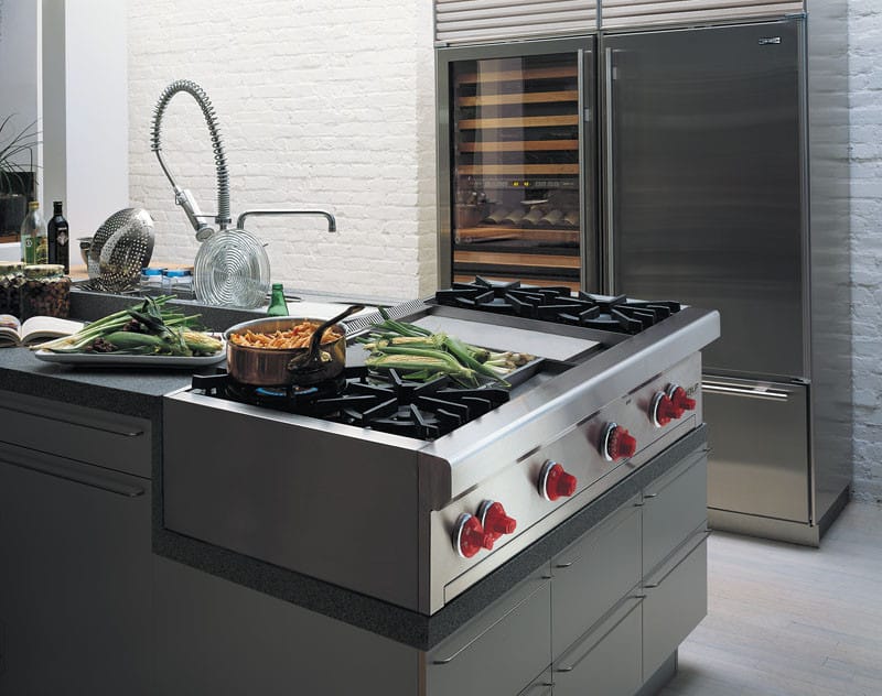 Wolf RT484CG 48 Inch ProStyle Gas Rangetop with 4 Dual Brass Open