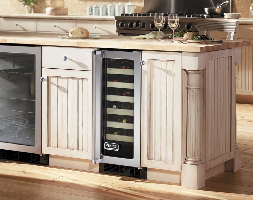 Viking VUWC154CSS 15 Inch Wine Cellar with 24Bottle Capacity, 6 Wire