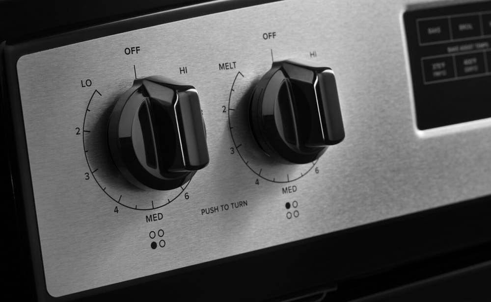 Amana AER6303MMS 30 Inch Electric Range with 4 Radiant Heating Elements