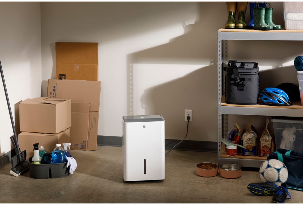 GE ADYR35LC Portable Dehumidifier with Smart Dry, Empty Bucket