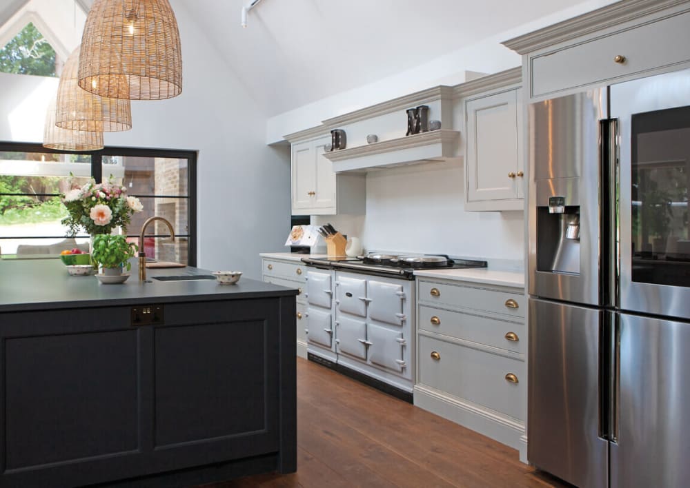 AGA AER7560IBSH 60 Inch Freestanding Electric Range with 2 Hotplate