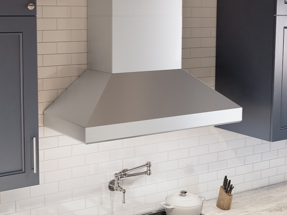 Zephyr AK7636CS Wall Mount Range Hood with 5 Speeds, 650 CFM