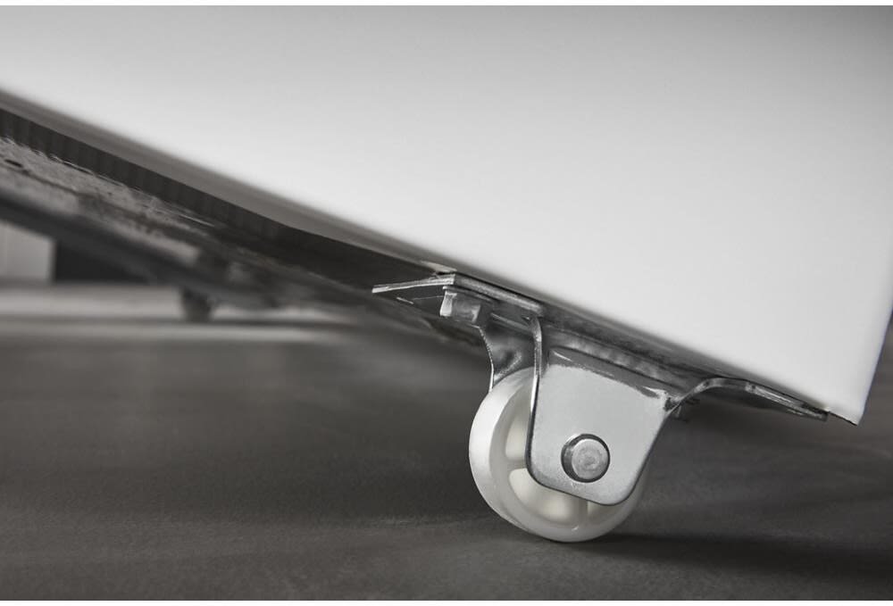 Amana AQC0902LW 40 Inch Freestanding Chest Freezer with 9 cu. ft