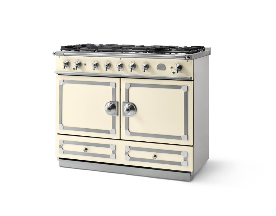 La Cornue C1VN 43 Inch Freestanding Dual Fuel Range with 5 Sealed