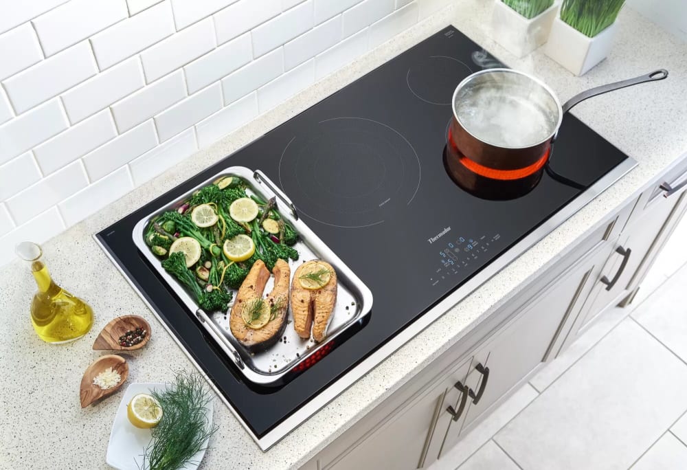 Thermador CET366TB 36 Inch Electric Cooktop with 5 Elements, Glass
