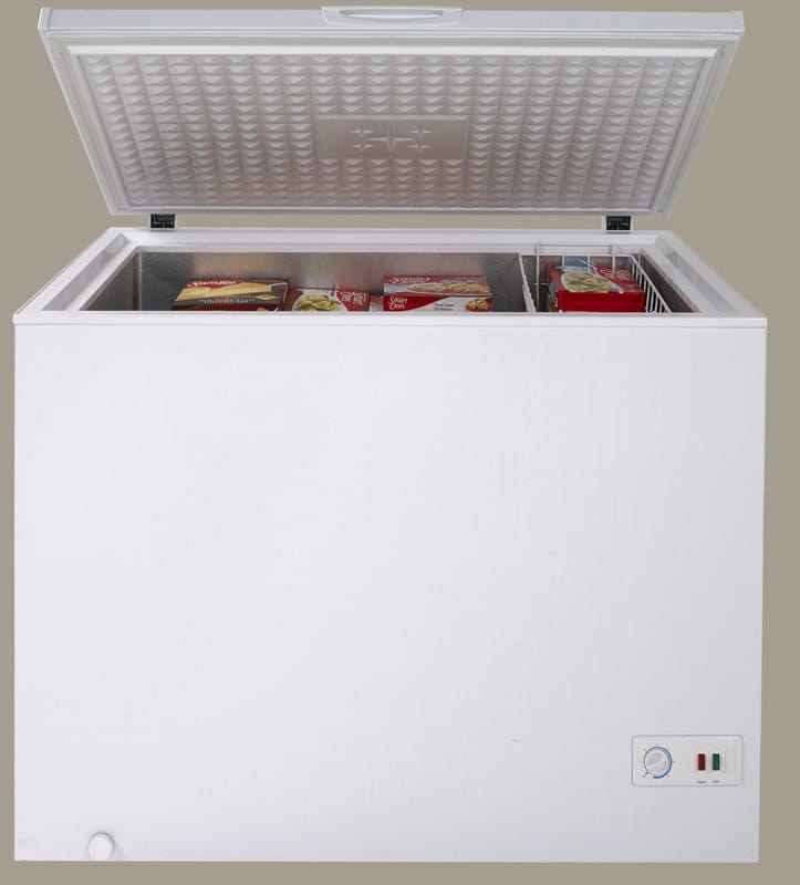 Avanti 10-cu ft Manual Defrost Chest Freezer (White) in the Chest