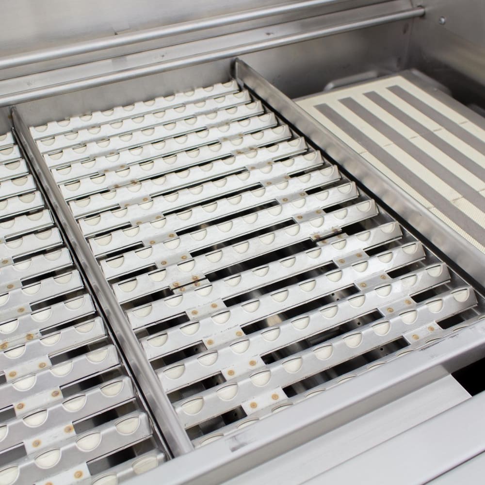 Capital CG30RFS 30 Inch Builtin Gas Grill with 500 Sq. In. Cooking