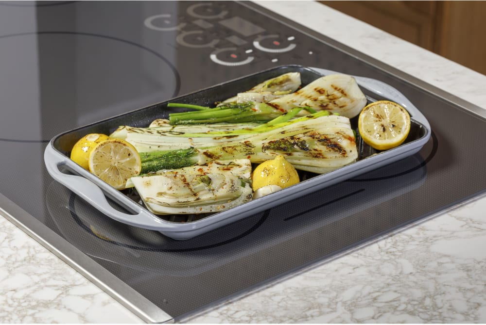 Cafe CHP90362TSS 36 Inch Induction Smart Cooktop with 5 Elements 