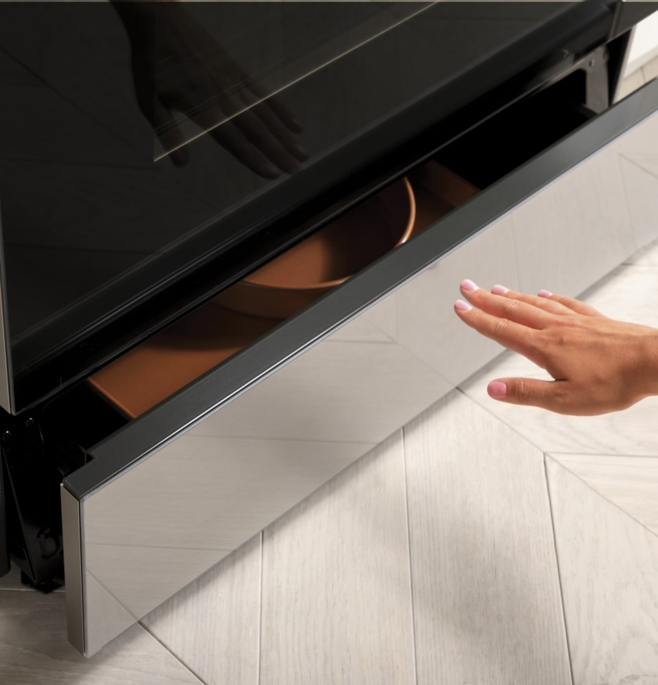 Cafe CHS900M2NS5 30 Inch Smart SlideIn Induction and Convection Range