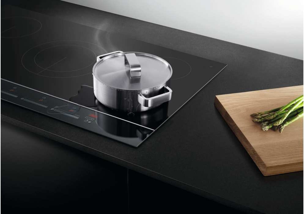 Fisher & Paykel CI304DTB2N 30 Inch Electric Induction Cooktop with 4