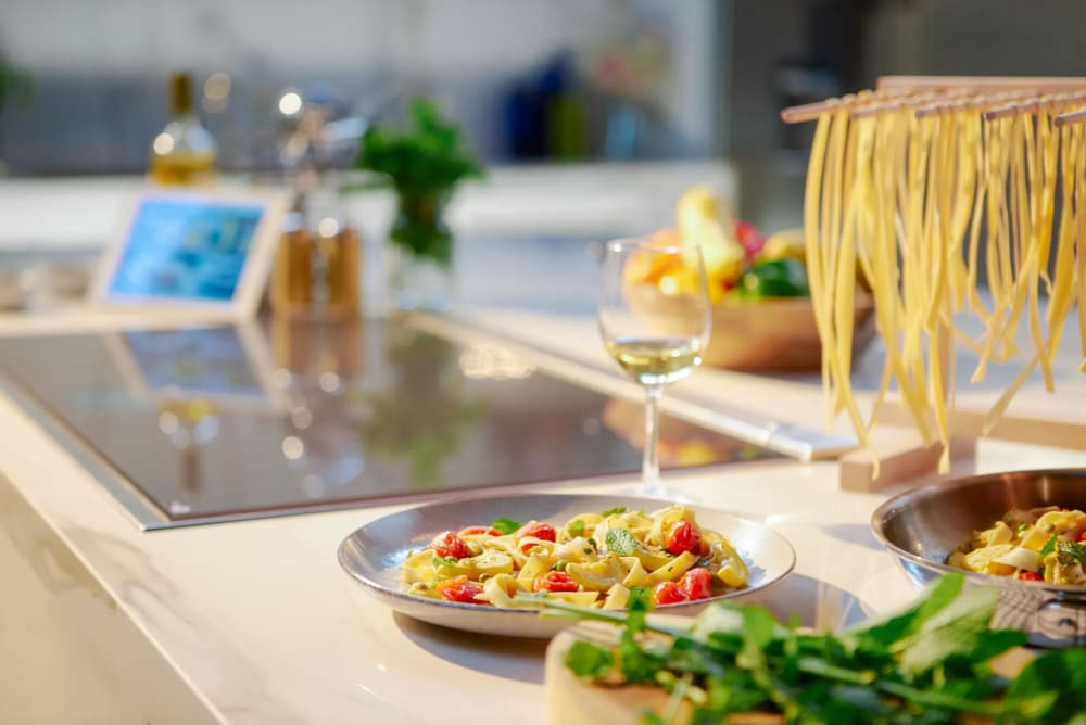 Thermador CIT36YWB 36 Inch Induction Smart Cooktop with 1 Element