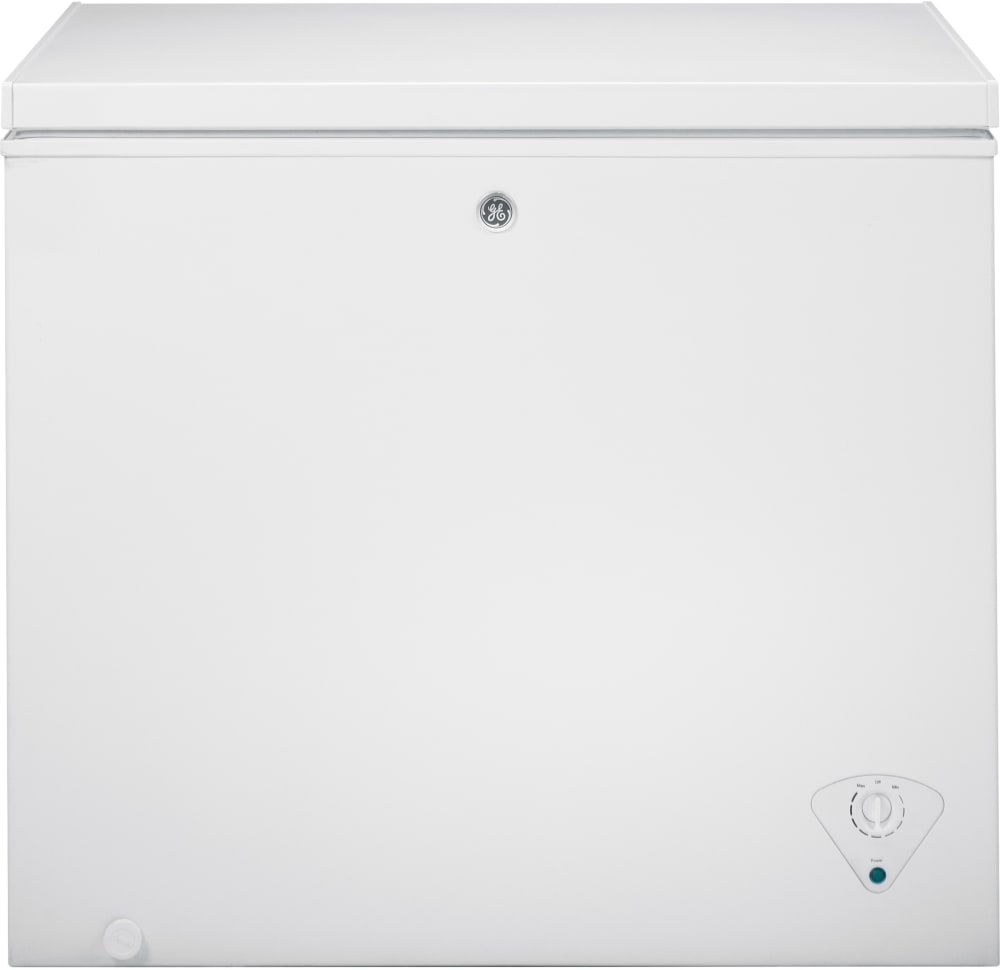 GE FCM7STWW 32 Inch Chest Freezer with 7.0 Cu. Ft. Capacity, Sliding