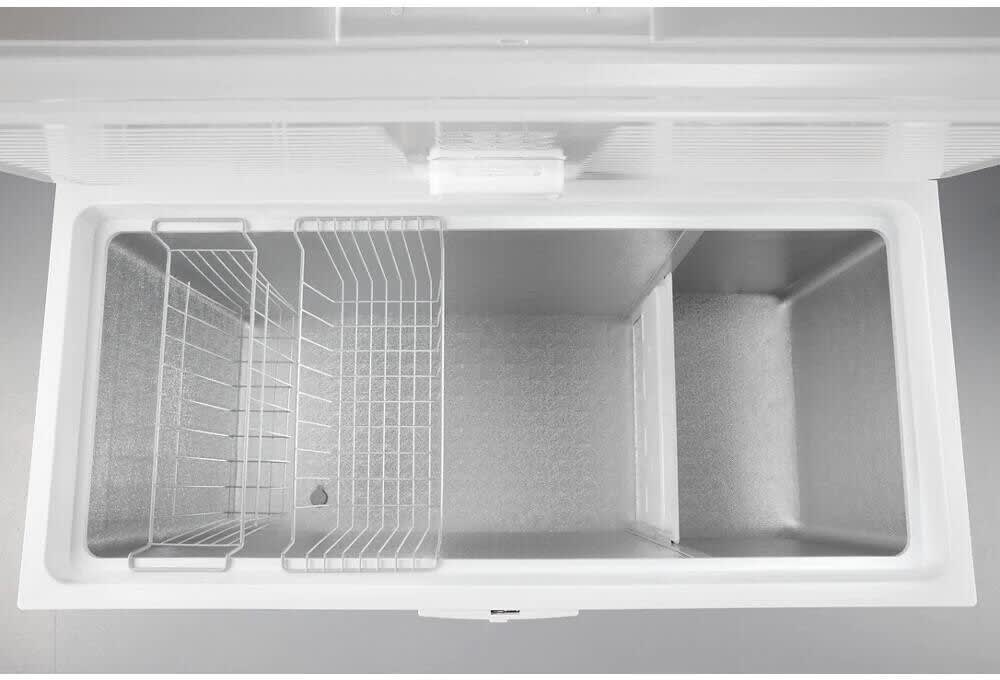 Maytag MZC5216LW 55 Inch Convertible Chest Freezer with 16 Cu. Ft