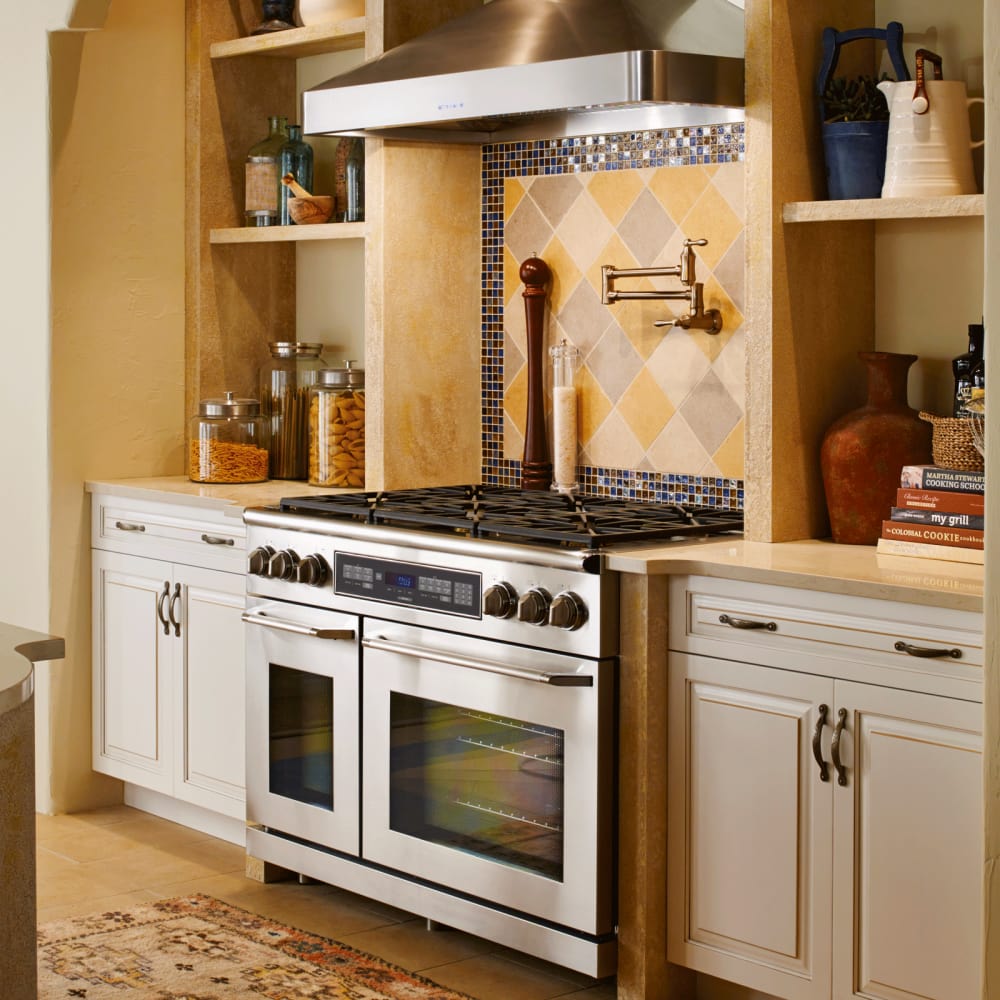 Dacor ER48DCLP 48 Inch Freestanding DualFuel Range with 4.6 cu. ft