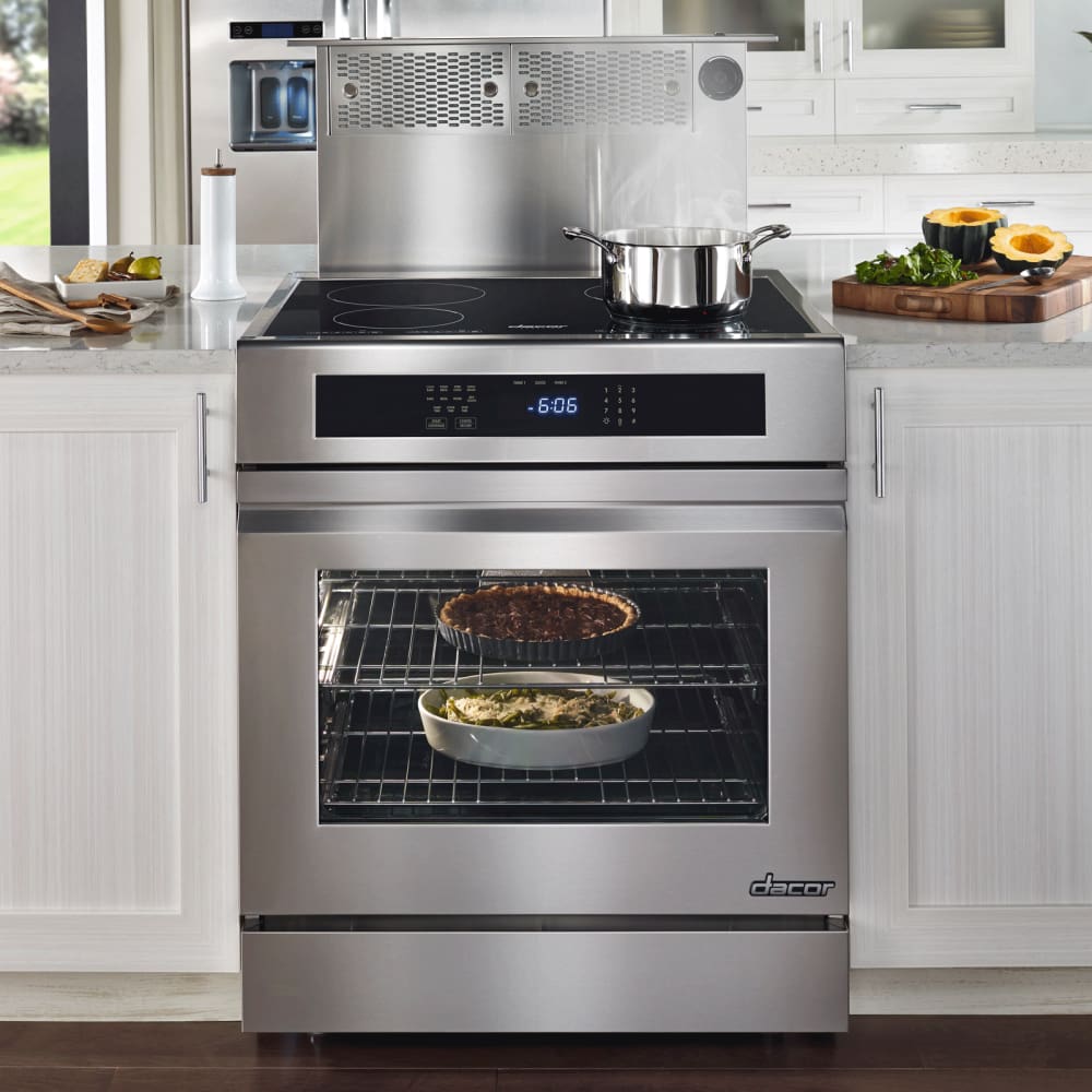 Dacor RNR30NIFS 30 Inch Slide-in Electric Range with 4 Induction