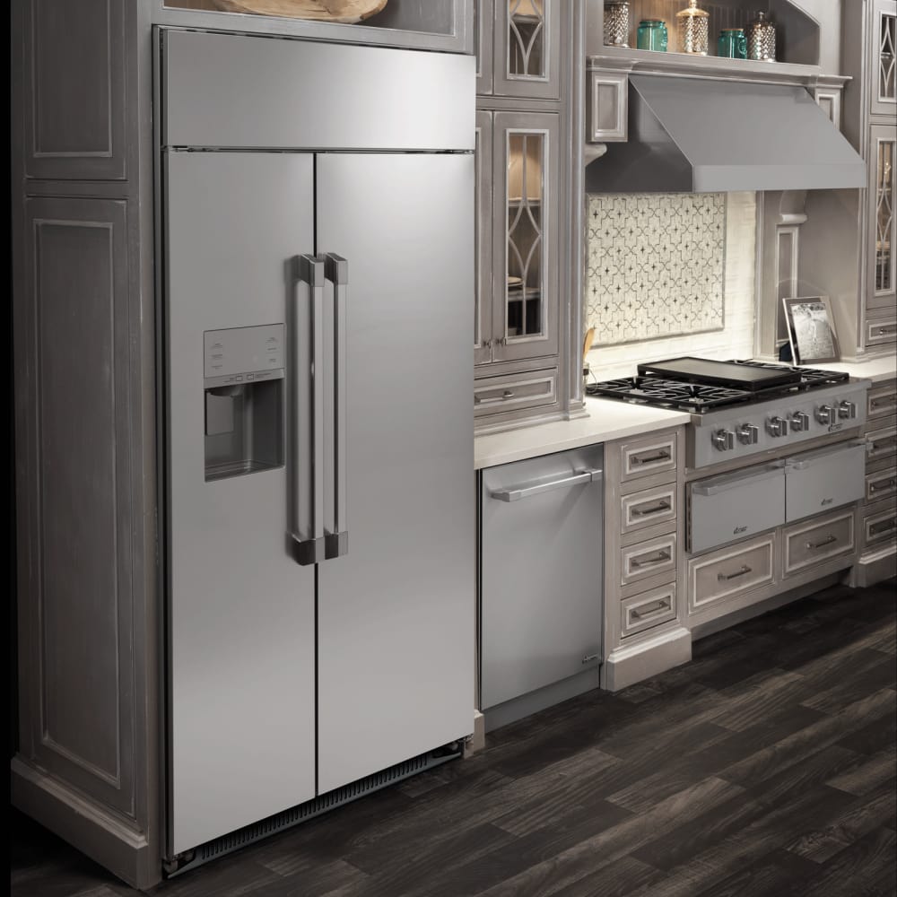 Кухни с холодильником side by side дизайн фото