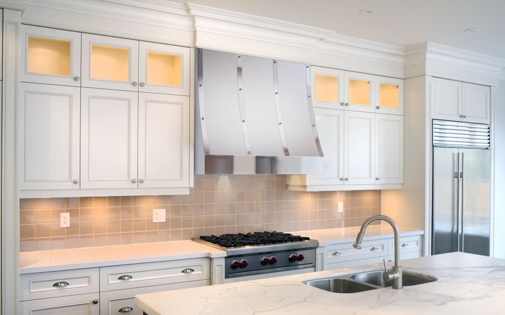 élica Maggiore island range hood : canopy style, modern glass | Elica