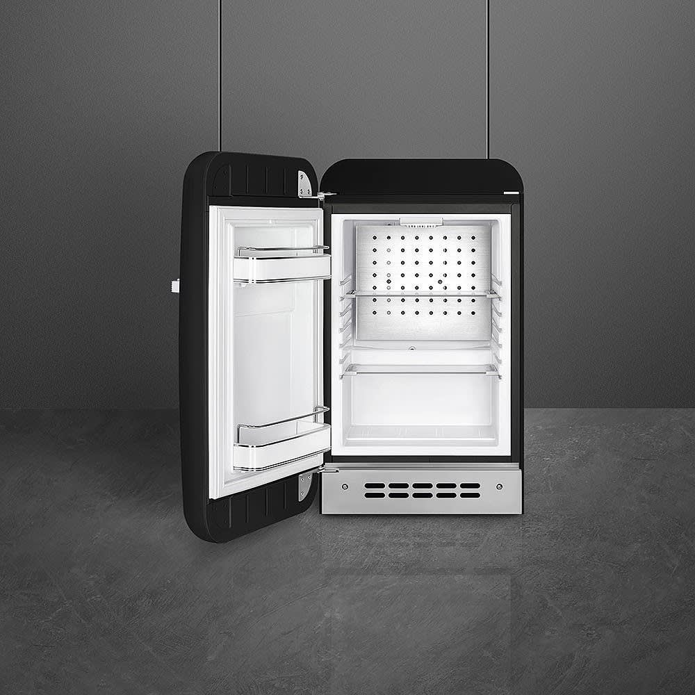 Smeg 50s Retro Style White Right-Hinge Mini Refrigerator - FAB5URWH3