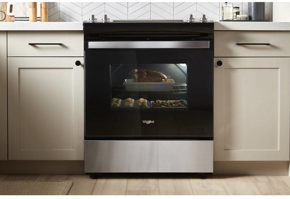 Whirlpool WEC310S0LS 30 Inch SlideIn Electric Range with 4 Coil