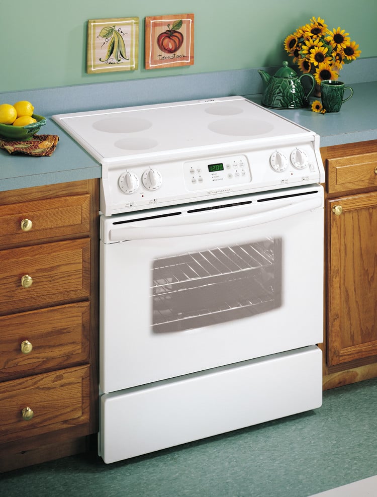 Frigidaire FES367AS 30 Inch Electric Slide In Self Cleaning Range