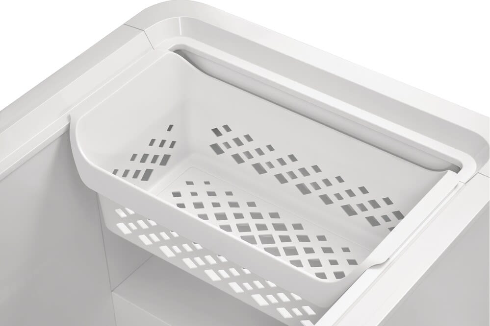 Frigidaire FFCL2042AW 74 Inch Chest Freezer with 19.8 Cu. Ft. Capacity