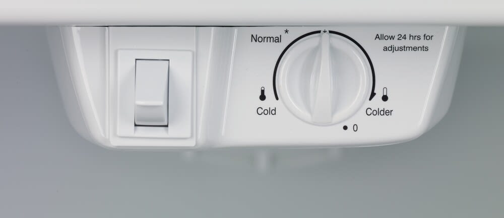 Frigidaire model best sale fftr1814tb