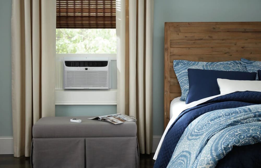 Frigidaire FHWC253WB2 24,000 BTU Window Air Conditioner with SlideOut