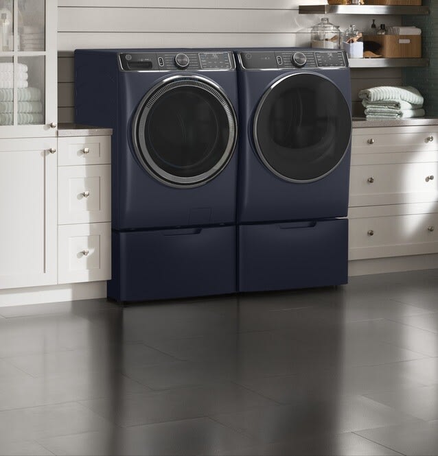 GE GEWADRGRS8502 SidebySide on Pedestals Washer & Dryer Set with