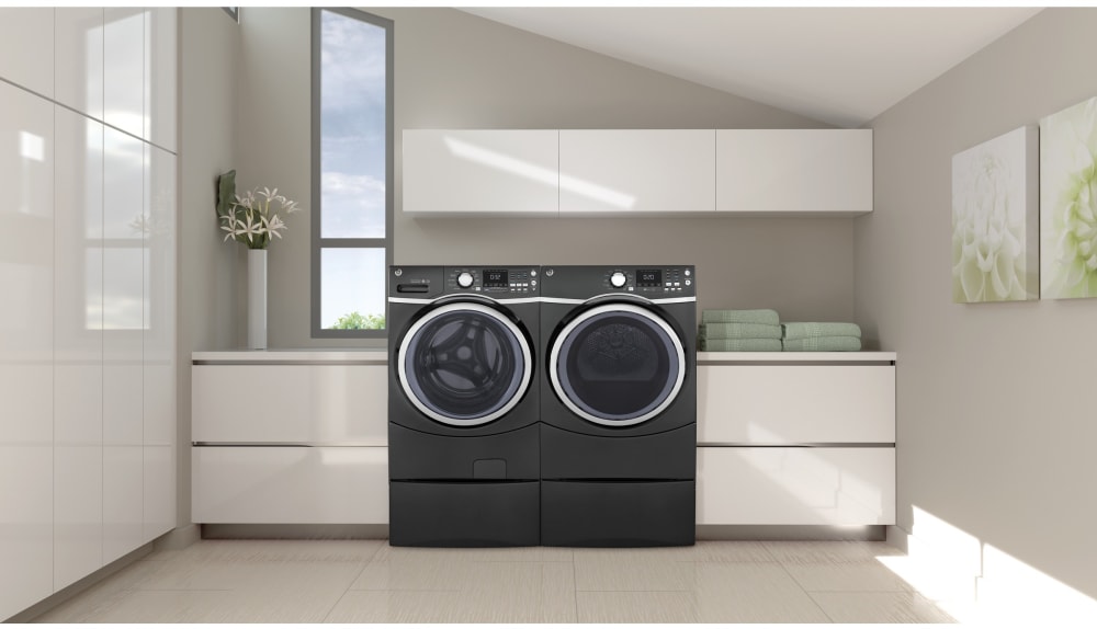 GE GEWADREDG452 SidebySide on Pedestals Washer & Dryer Set with Front