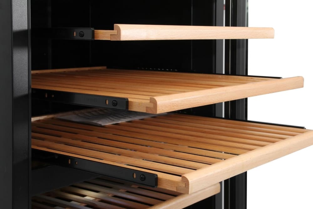 Thor Kitchen HWC2408U 24 Inch BuiltIn Wine Cooler with Compressor