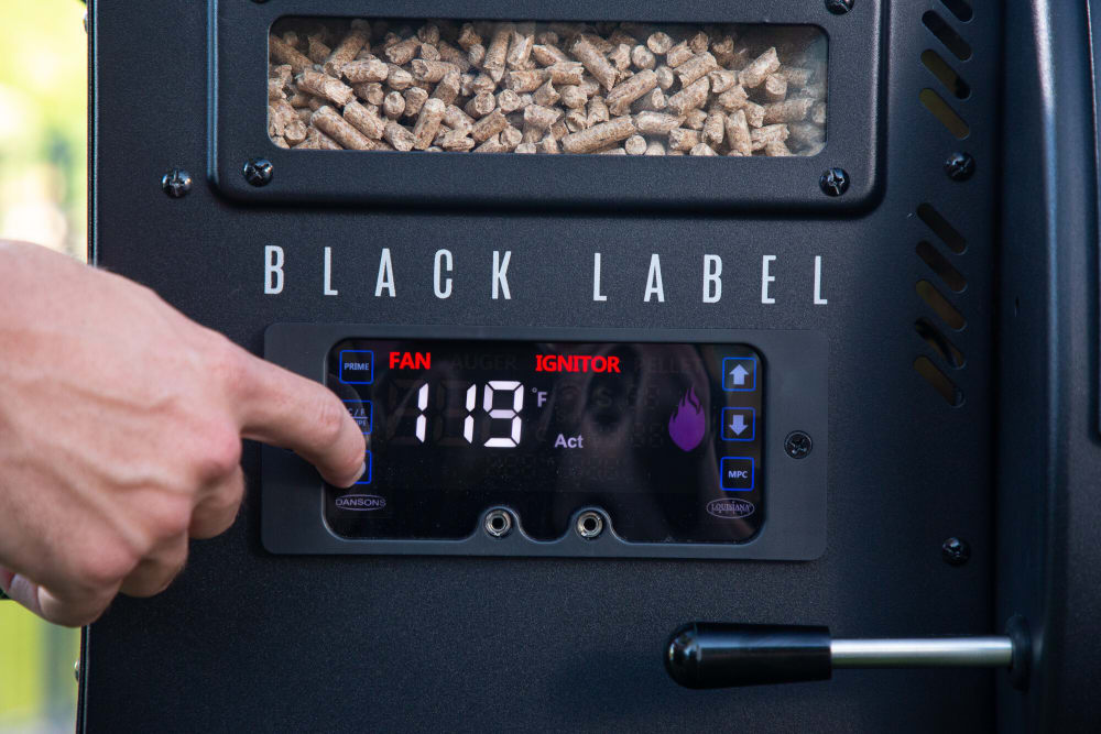 Louisiana Grills 10638 45 Inch Freestanding Smart Wood Pellet