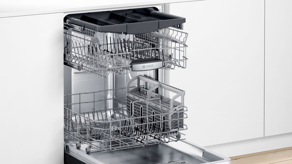 Bosch SHEM78Z55N 24 Inch Full Console Dishwasher with 16