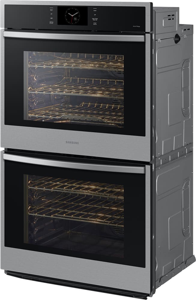 Use the racks in your Samsung wall oven