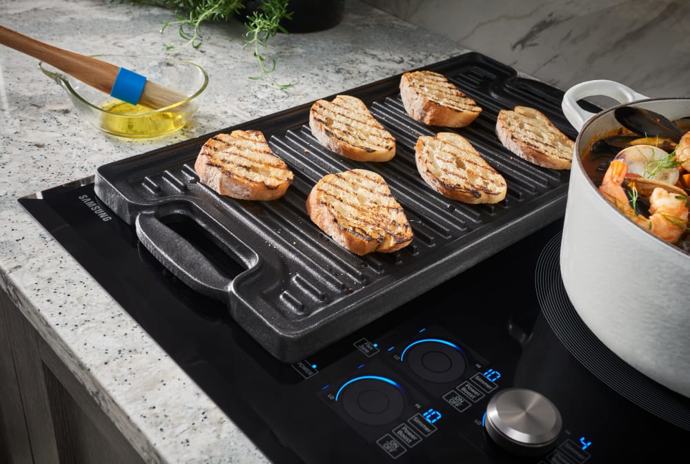 Samsung NZ36M9880UB 36 Inch Smart Induction Cooktop with WiFi, Flex