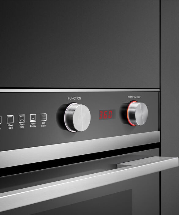 Fisher & Paykel OB24SCD5PX1 24 Inch Single Convection Electric Wall