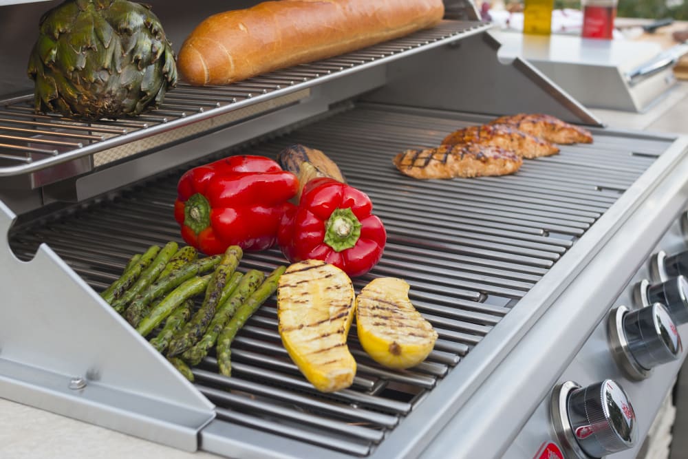 Bull 52008 Brahma Elite 38 Inch Built-In Gas Grill With 1026 sq