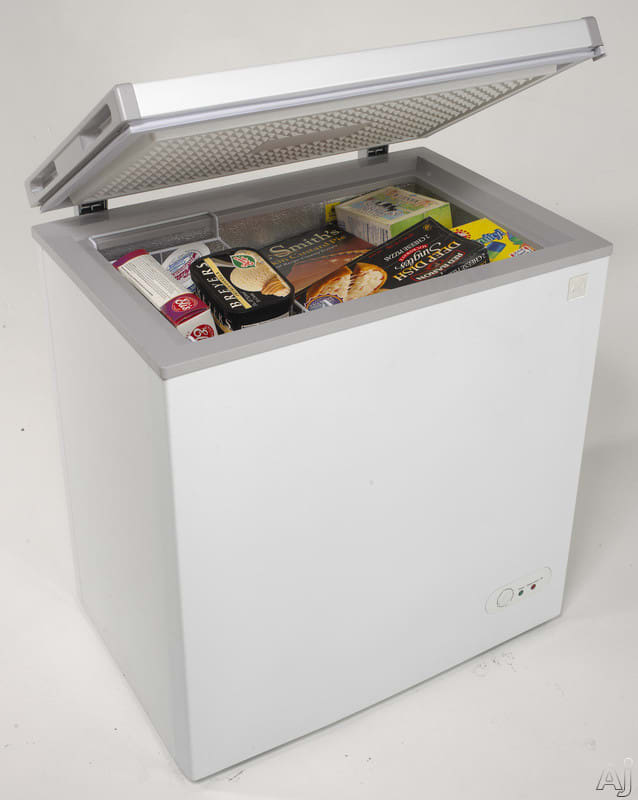 Avanti CF1516 5.3 cu. ft. Chest Freezer with Manual Defrost, Defrost